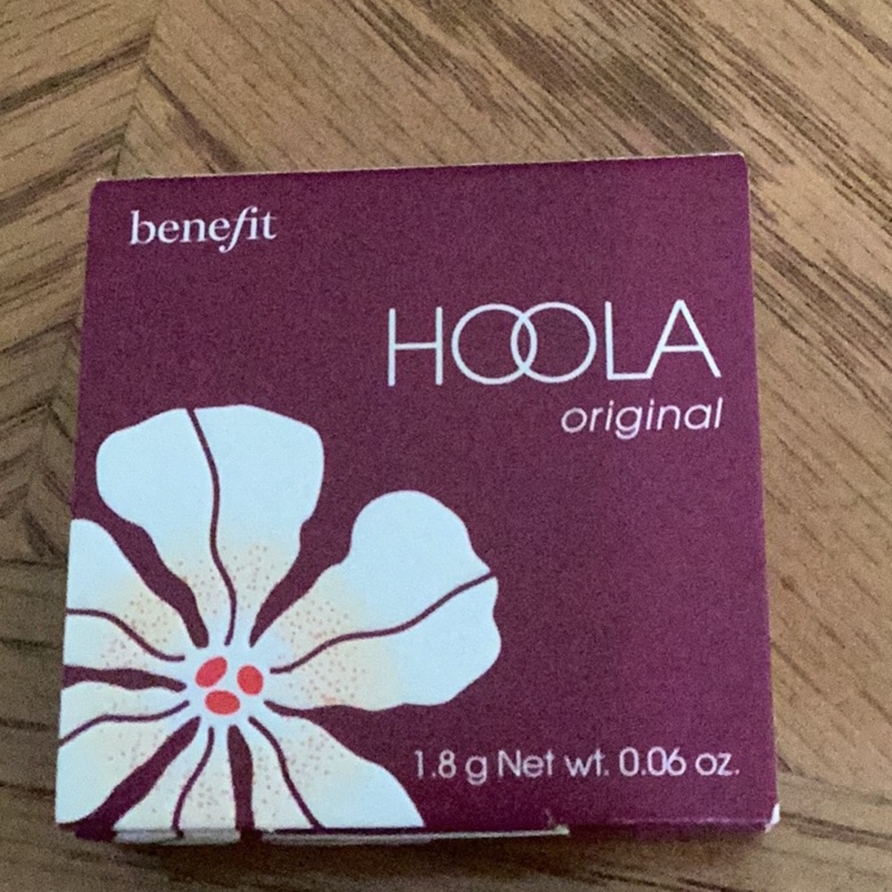 Benefit Hoola Original Bronzer Deluxe sample/travel size
NEW